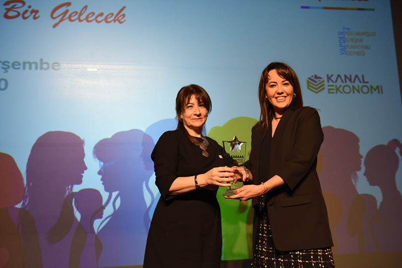 4. Kadın Girişimcileri Destekleme Zirvesi ve Ödül Töreni’nde  Marka Yönetimi Lideri Ödülü Doğa Sigorta Kurumsal İletişim Müdürü  Seda Güler’in Oldu Görsel
